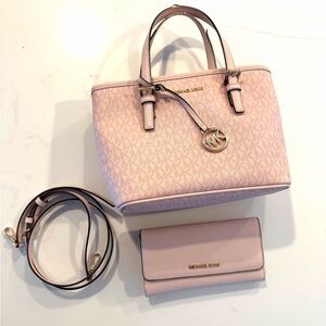 MICHAEL KORS•pink monogram print leather small tote crossbody bag & wallet EUC